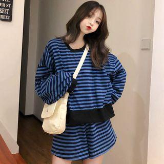 Set: Striped Cropped Pullover + Wide Leg Shorts