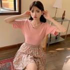 Short-sleeve Plain T-shirt / Floral Mini A-line Skirt