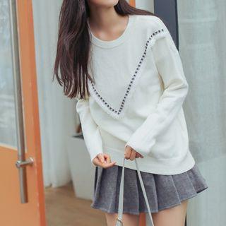 Round Neck Fray Trim Sweater