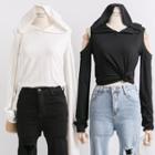 Cutout-shoulder Hooded T-shirt