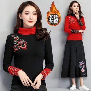 Turtleneck Floral Embroidered Long-sleeve T-shirt