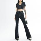 Short-sleeve Crop Top / Flared Jeans