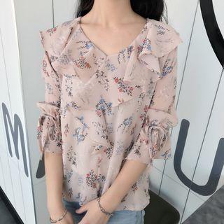 Bell-sleeve Floral 3/4-sleeve Chiffon Blouse
