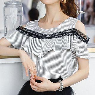 Cutout Shoulder Lace Trim Short-sleeve Top