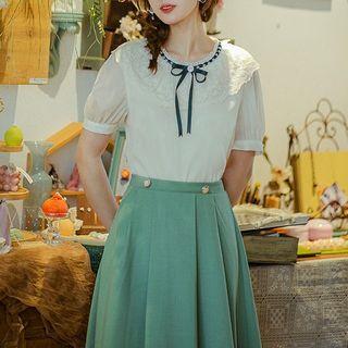 Short-sleeve Lace Trim Bow Blouse