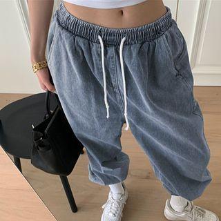 Washed Loose-fit Jogger Jeans