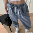Washed Loose-fit Jogger Jeans