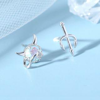 Asymmetric Devil Earring 1 Pair - As Shown In Figure - One Size
