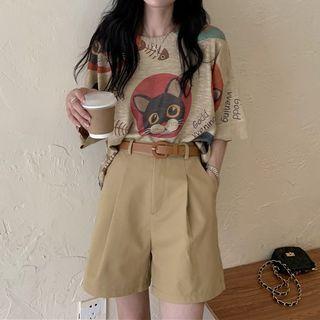 Elbow-sleeve Cat Print T-shirt / Wide-leg Shorts