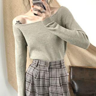 Off-shoulder Plain Knit Top