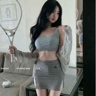 Light Jacket / Crop Tank Top / Pencil Skirt