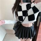 Checkerboard Pattern Knit Crop Top White - One Size