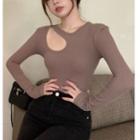 Long-sleeve Cutout T-shirt / Checker Print Pencil Skirt