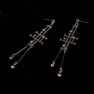 Baroque Style Pendant Earring