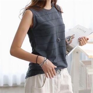 Sleeveless Seam-detail Top