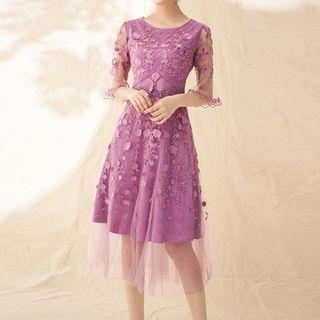 Elbow-sleeve Flower Embroidered Midi Mesh Dress