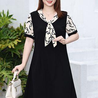 Short-sleeve Print Tie-neck A-line Dress