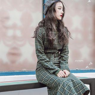 Set: Plaid Long-sleeve Midi Knit Dress + Turtleneck Sweater