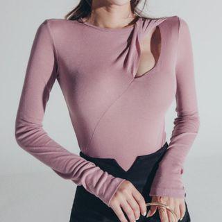 Cold-shoulder Tie-front T-shirt