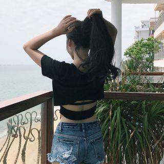Open-back Short-sleeve Cropped Top