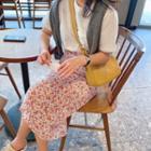 Short-sleeve Crew Neck T-shirt / Floral Midi Pencil Skirt