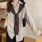 Striped Shirt / Plain Knit Shawl