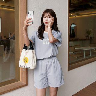 Set: Letter Piped T-shirt + Roll-up Shorts