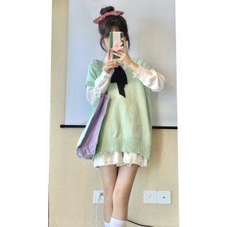 V-neck Knit Vest / Peter Pan Collar Blouse / Lace Skirt