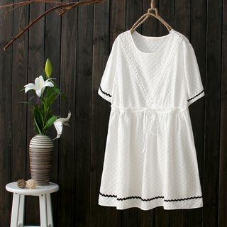 Short-sleeve Drawstring Embroidery Dress