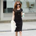Short-sleeve Pocket-detail Bodycon Dress