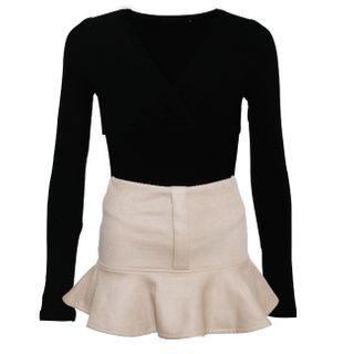 Long-sleeve Top / Ruffled Skort