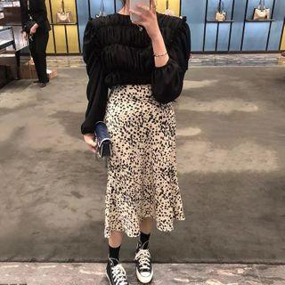 Ruched Long-sleeve Top / Leopard Print Midi A-line Skirt
