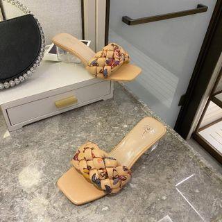 Low-heel Woven Slide Sandals