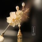 Flower Fringed Hair Stick 1pc - Gold & Beige - One Size