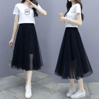 Crew-neck Short-sleeve T-shirt / Mesh Midi A-line Skirt