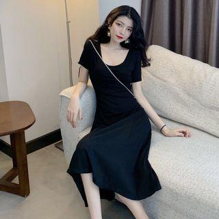 Short-sleeve Open-back Midi A-line Dress Black - One Size