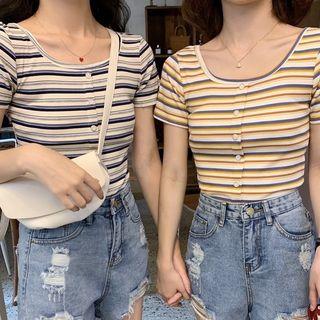 Short-sleeve Striped T-shirt / Frayed Hem Ripped Wide-leg Denim Shorts
