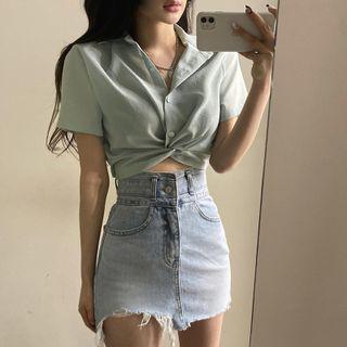 Short-sleeve Plain Light Crop Blouse