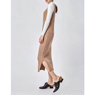 Sleeveless Textured Long Knit Dress