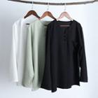 Long-sleeve Frog-buttoned T-shirt