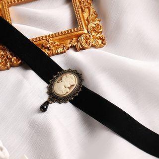 Retro Embossed Velvet Choker Black & Gold - One Size