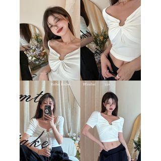 Neckline-details Ruched Crop T-shirt