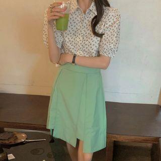 Puff-sleeve Floral Blouse / High-waist Plain Asymmetric Skirt