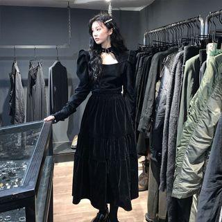 Long-sleeve Velvet Top / A-line Skirt