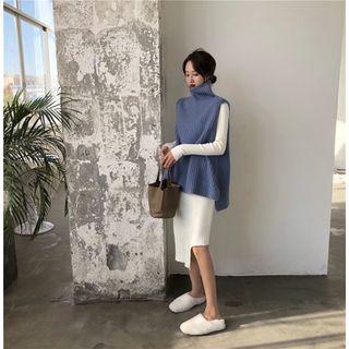 Long-sleeve Mock-neck Knit Midi Dress / Turtleneck Knit Vest