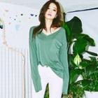 Deep V-neck Long-sleeve T-shirt