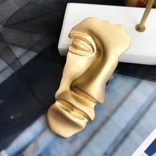Alloy Half Mask Brooch Gold - One Size