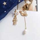 Non-matching Astronaut Planet Faux Pearl Dangle Earring