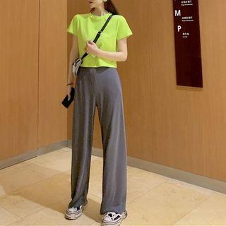 Plain Short-sleeve T-shirt / Wide-leg Pants