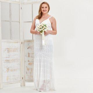 Plus Size Lace Panel V-neck Sleeveless Maxi A-line Dress